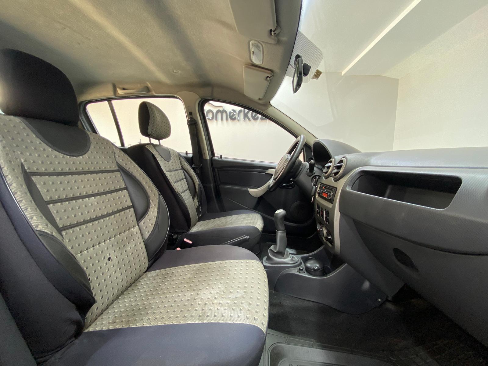 DACIA SANDERO 9